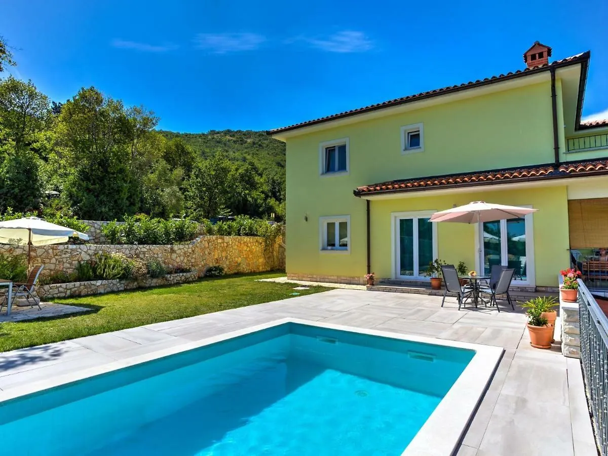 Apartment Villa Tara-2 By Interhome Brseč